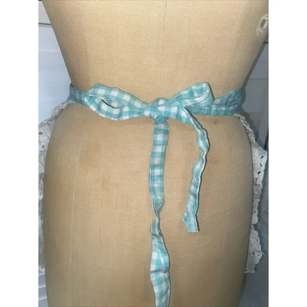 Vintage Handmade Green & White Gingham Apron w/Eyelet Lace Trim Pocket One Size